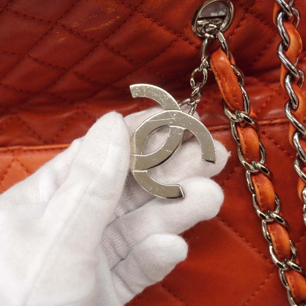 CHANEL Red Lambskin Leather Tote Bag - Picture 13 of 15